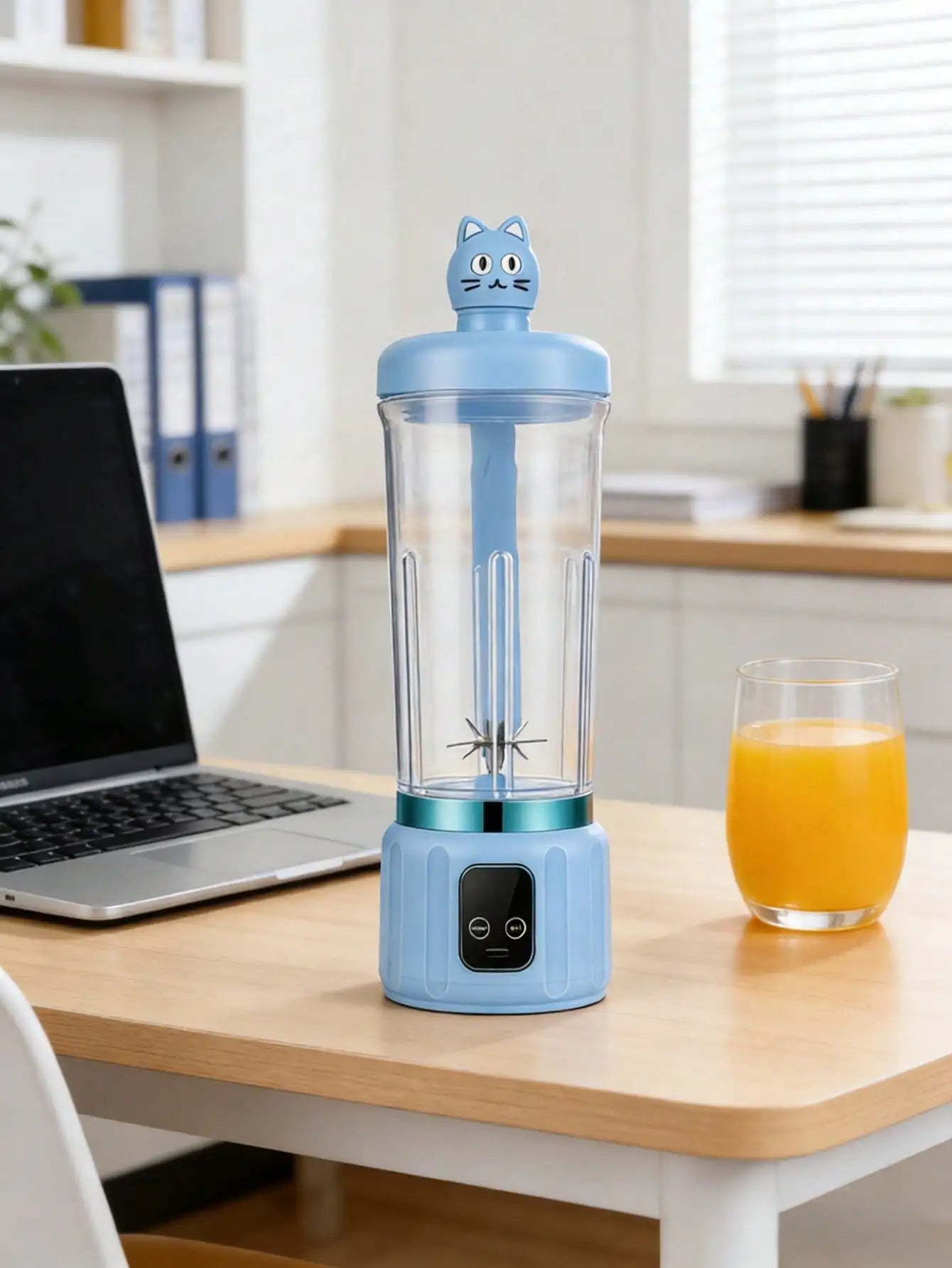 Gorgeous Portable USB charging mini blender and juicer - 3 modes, digital display, 12 blades, 15 OZ, easy to clean, sui